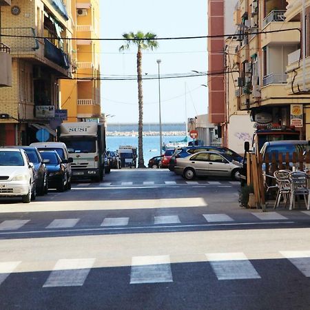 Ferienwohnung Apartamento Urbano Arregui Torrevieja Exterior foto